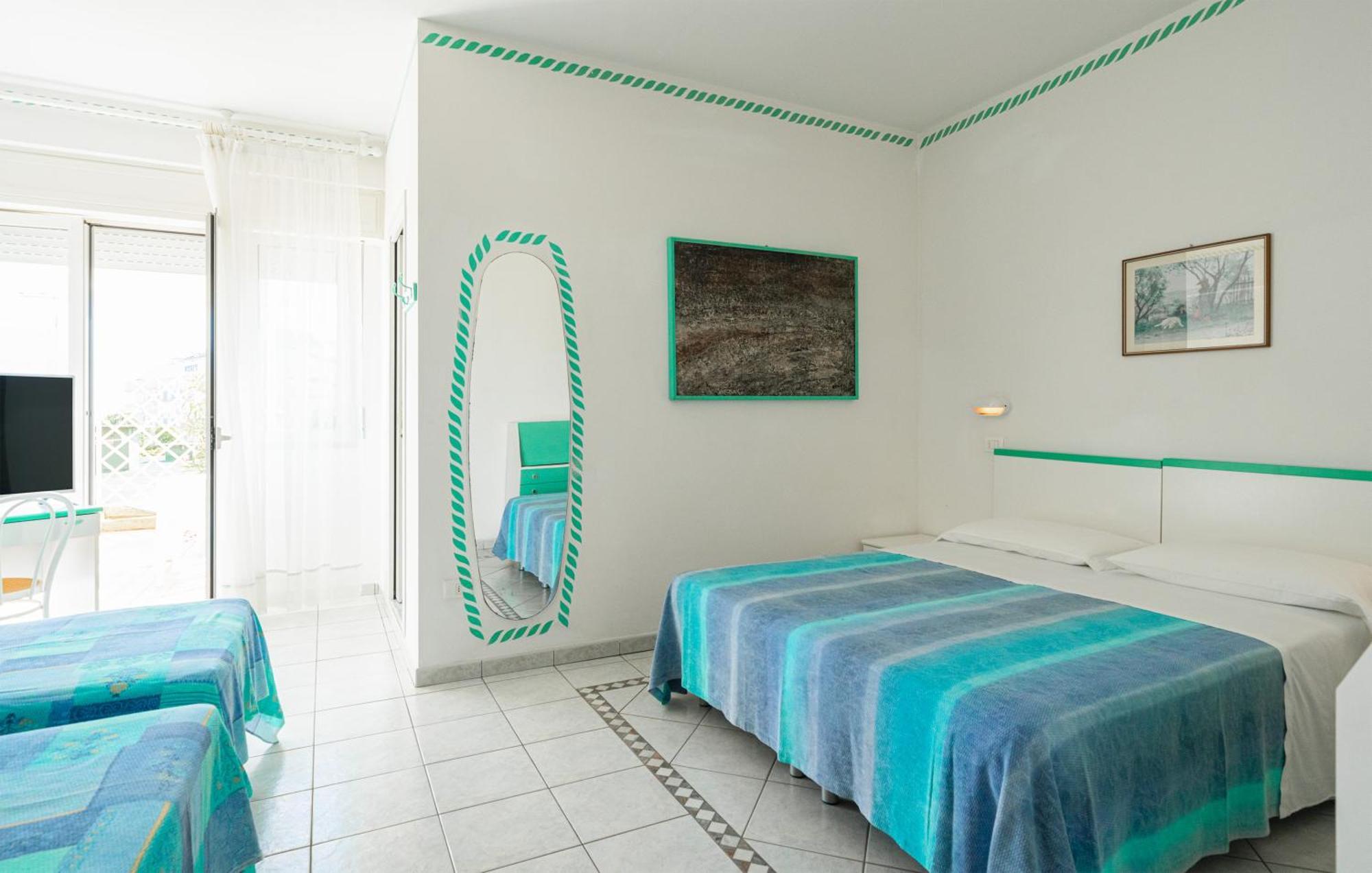Hotel Marconi Cattolica Esterno foto