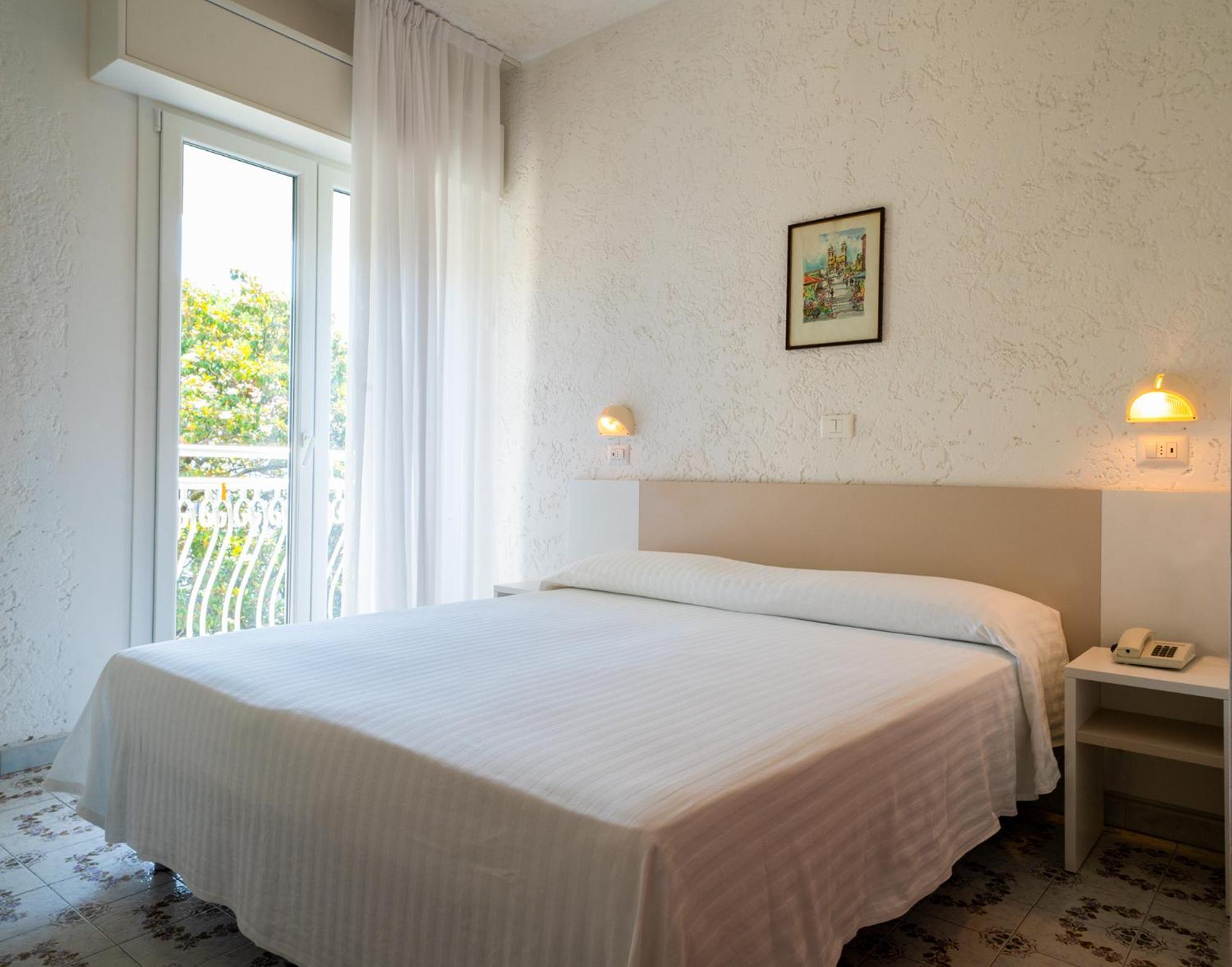 Hotel Marconi Cattolica Esterno foto