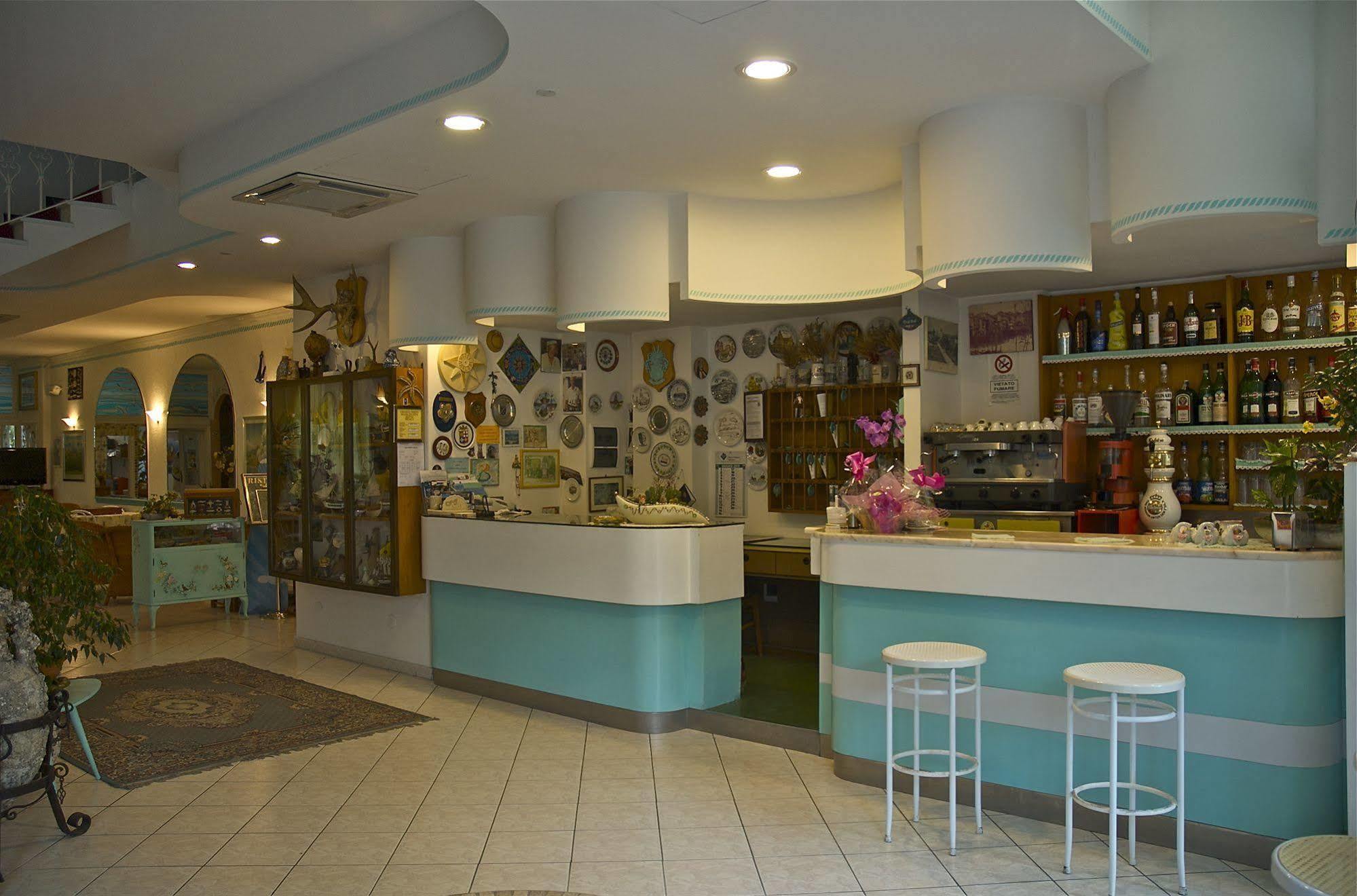 Hotel Marconi Cattolica Esterno foto
