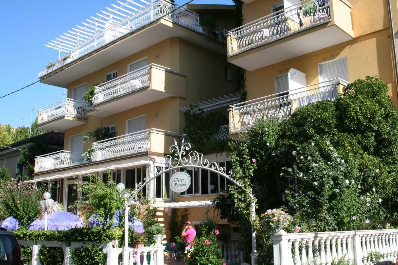 Hotel Marconi Cattolica Esterno foto