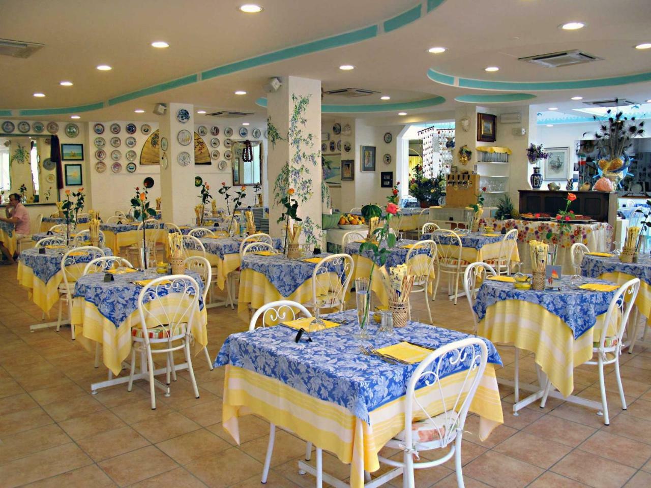 Hotel Marconi Cattolica Esterno foto