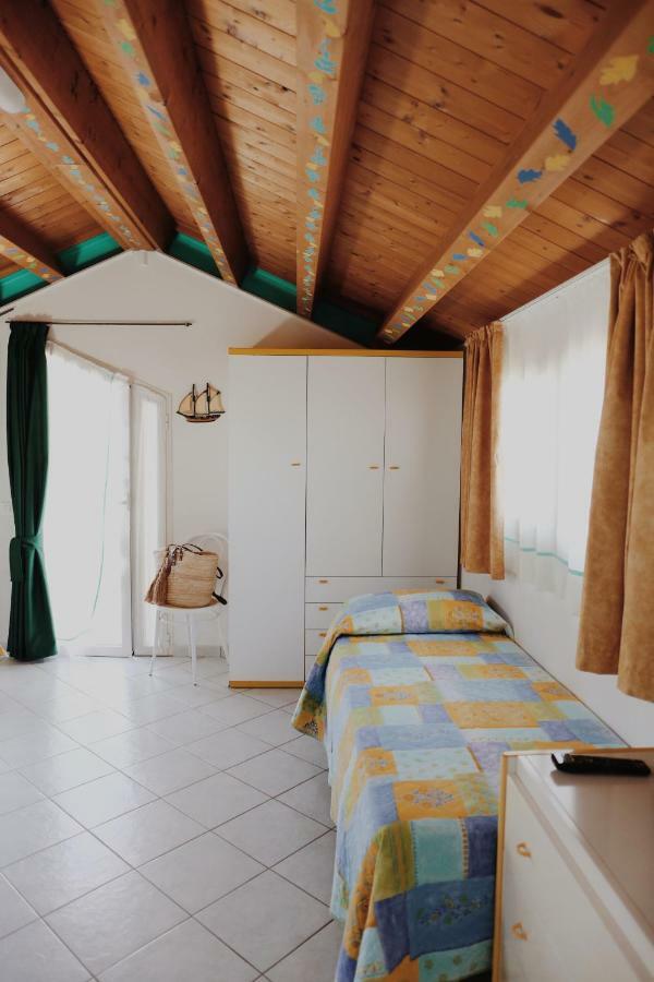 Hotel Marconi Cattolica Esterno foto